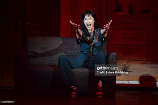 Susana Zabaleta feet photo thumbnail