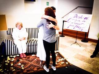 Susana Zabaleta feet photo thumbnail