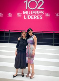 Susana Zabaleta feet photo thumbnail