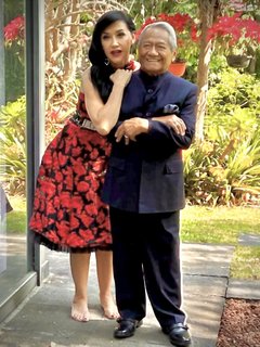 Susana Zabaleta feet photo thumbnail