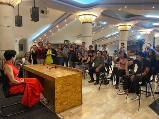 Susana Zabaleta feet photo thumbnail