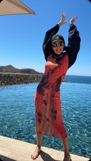 Susana Zabaleta feet photo thumbnail