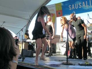 Susanna Hoffs feet photo thumbnail