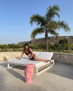 Susanna Messaggio feet photo 8