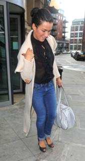 Susanna Reid feet photo thumbnail