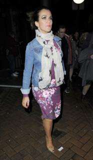 Susanna Reid feet photo thumbnail
