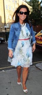 Susanna Reid feet photo thumbnail