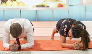 Susanna Reid feet photo thumbnail