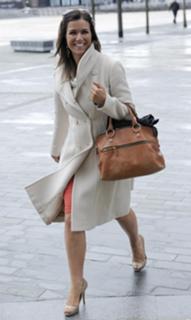 Susanna Reid feet photo thumbnail