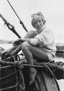 Susannah York feet photo 5