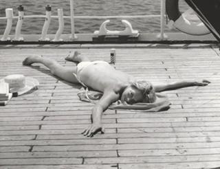 Susannah York feet photo 2