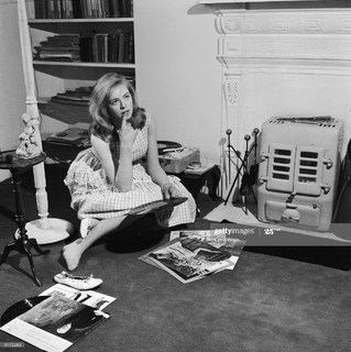 Susannah York feet photo 19