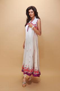 Sushmita Sen feet photo thumbnail