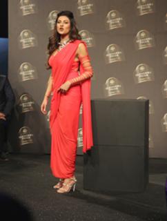 Sushmita Sen feet photo thumbnail