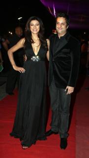 Sushmita Sen feet photo thumbnail