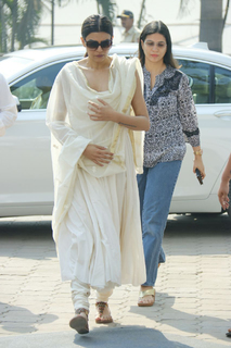 Sushmita Sen feet photo thumbnail
