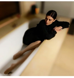 Sushmita Sen feet photo thumbnail
