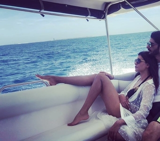 Sushmita Sen feet photo thumbnail