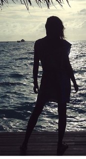 Sushmita Sen feet photo thumbnail