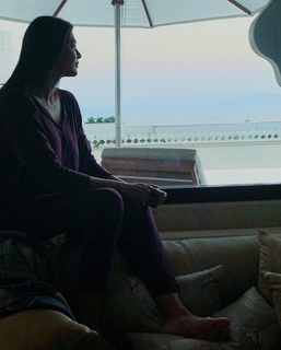 Sushmita Sen feet photo thumbnail