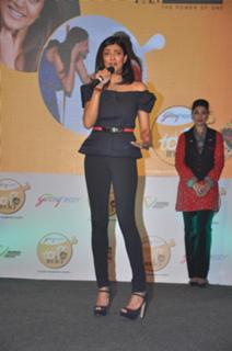 Sushmita Sen feet photo thumbnail