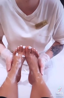 Susi Kentikian feet photo 7