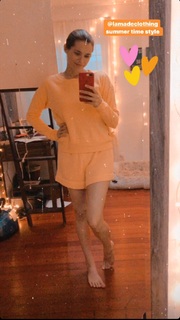Susie Abromeit feet photo 18