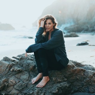 Susie Abromeit feet photo 5