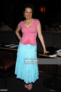 Susie Essman feet photo 4