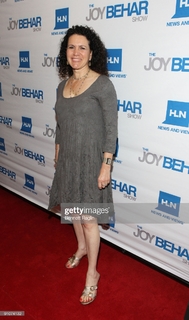 Susie Essman feet photo 3