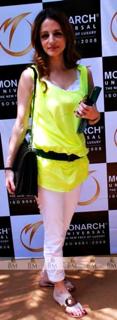 Sussane Roshan feet photo 13