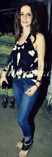 Sussane Roshan feet photo 7