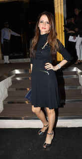 Sussane Roshan feet photo 17