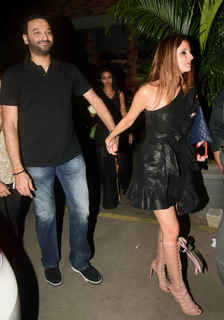 Sussane Roshan feet photo 8