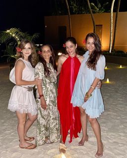 Sussane Roshan feet photo 5