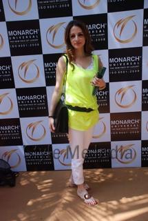 Sussane Roshan feet photo 11