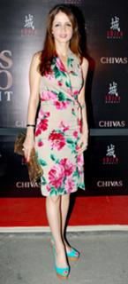 Sussane Roshan feet photo 7