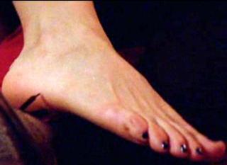 Sussane Roshan feet photo 6