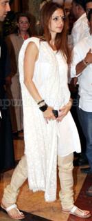 Sussane Roshan feet photo 6