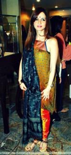 Sussane Roshan feet photo 10