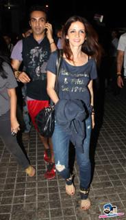 Sussane Roshan feet photo 5
