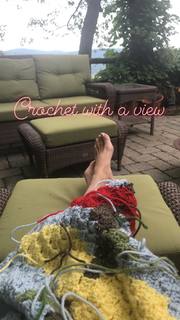 Sutton Foster feet photo thumbnail