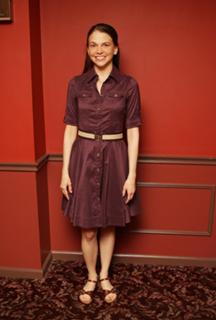 Sutton Foster feet photo thumbnail