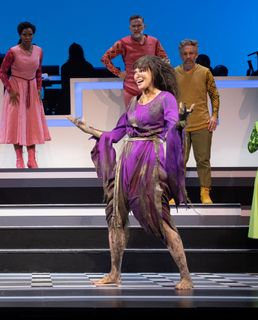Sutton Foster feet photo 9