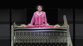 Sutton Foster feet photo 3