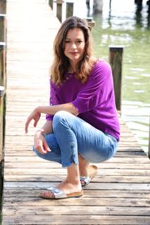 Suzan Anbeh feet photo 11