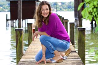 Suzan Anbeh feet photo 8