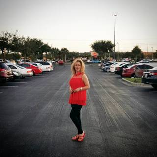 Suzan Najm Aldeen feet photo 9