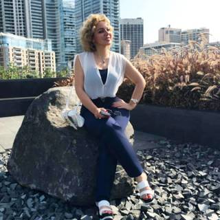 Suzan Najm Aldeen feet photo 7