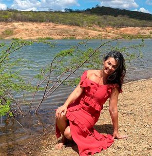 Suzana Alves feet photo 7